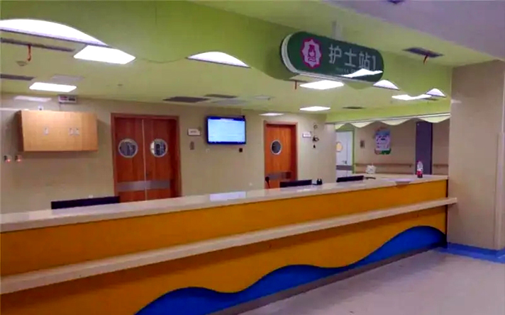 坚持or放弃医院门行业面临选择题